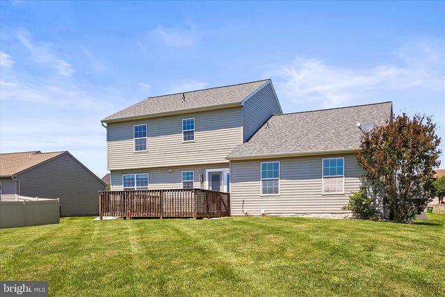 3710 KIMBERLY LN, Dover, PA 17315