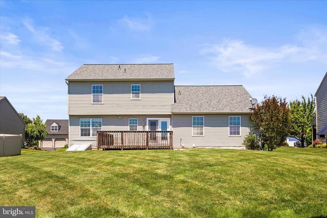 3710 KIMBERLY LN, Dover, PA 17315