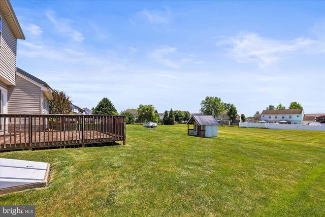 3710 KIMBERLY LN, Dover, PA 17315