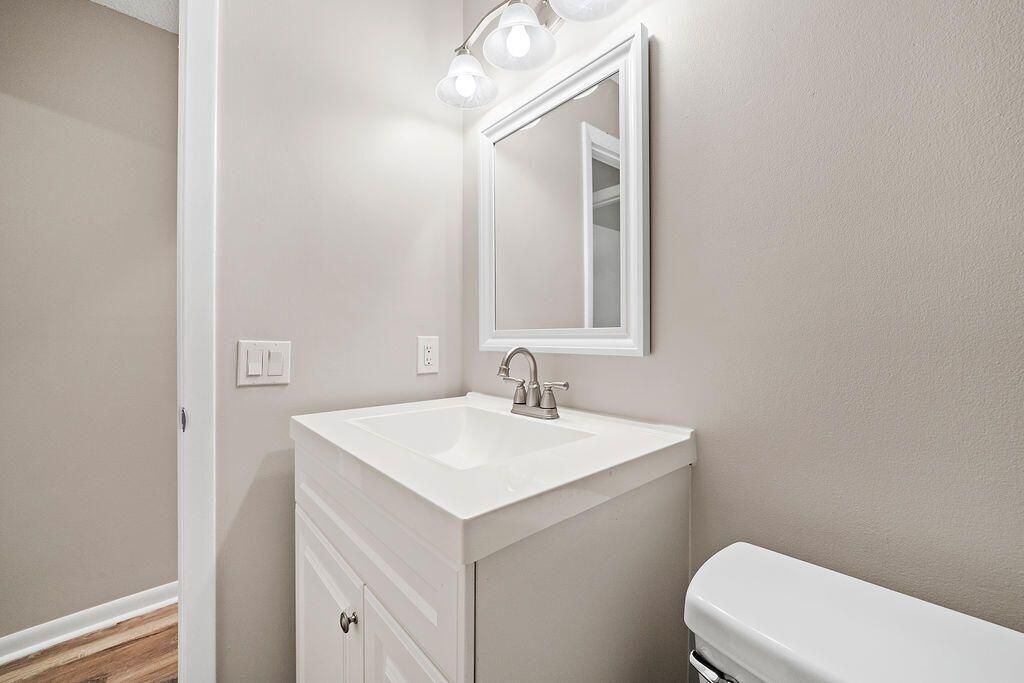 Image 12 of property listing at 12969 Pennypacker Trail 15, Wellington, FL 33414