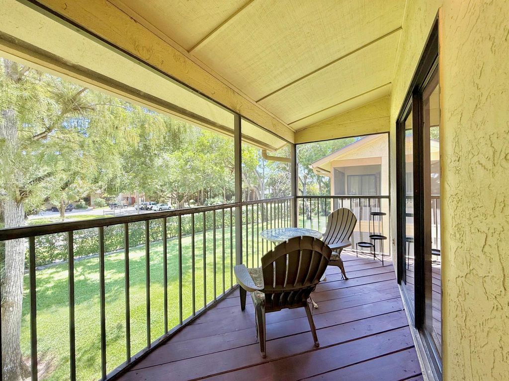 Image 14 of property listing at 12969 Pennypacker Trail 15, Wellington, FL 33414