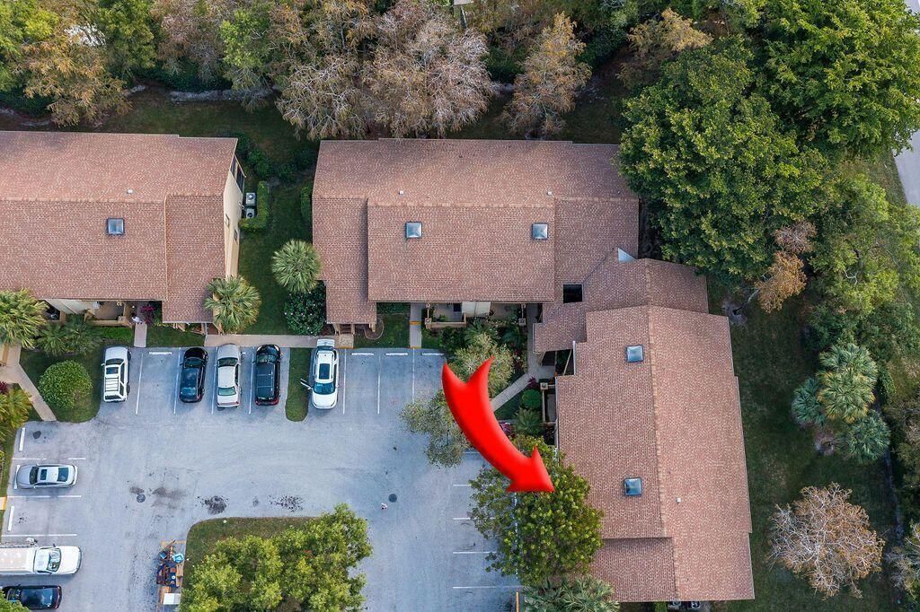 Image 15 of property listing at 12969 Pennypacker Trail 15, Wellington, FL 33414
