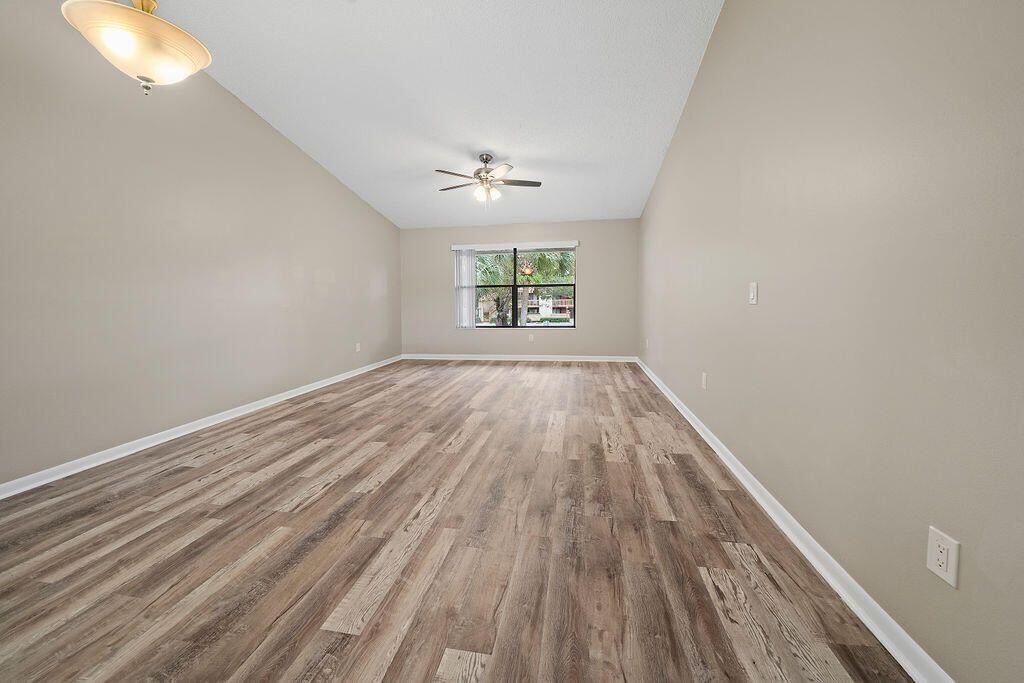 Image 18 of property listing at 12969 Pennypacker Trail 15, Wellington, FL 33414