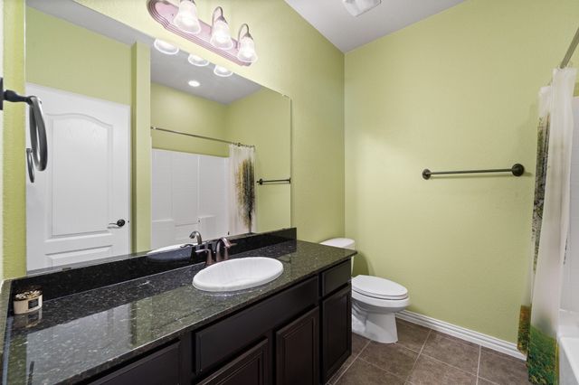 1058 Saint Andrews Drive, Burleson, TX 76028