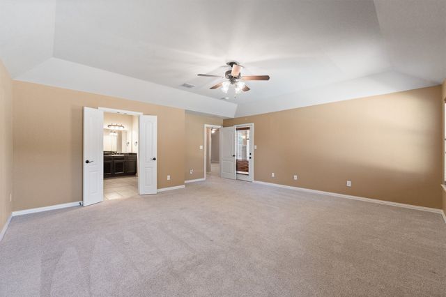 1058 Saint Andrews Drive, Burleson, TX 76028