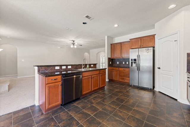 1058 Saint Andrews Drive, Burleson, TX 76028