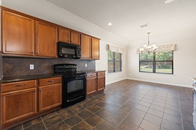 1058 Saint Andrews Drive, Burleson, TX 76028