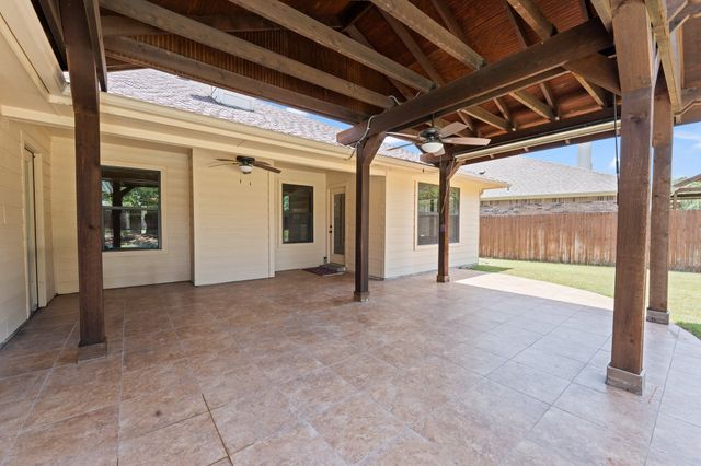 1058 Saint Andrews Drive, Burleson, TX 76028