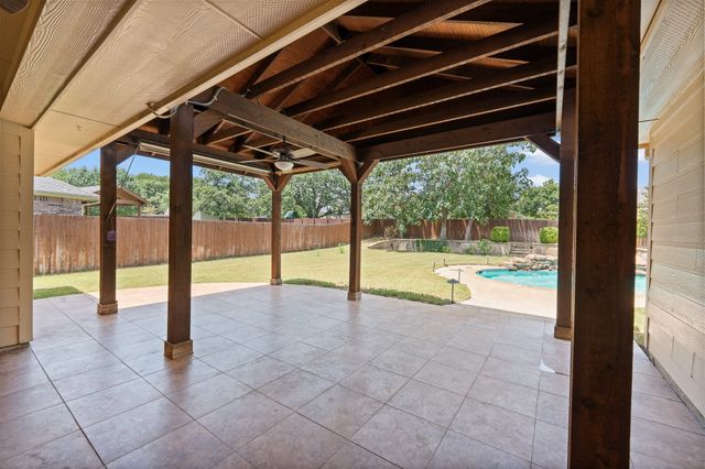 1058 Saint Andrews Drive, Burleson, TX 76028