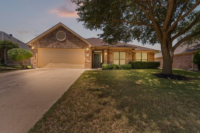 1058 Saint Andrews Drive, Burleson, TX 76028
