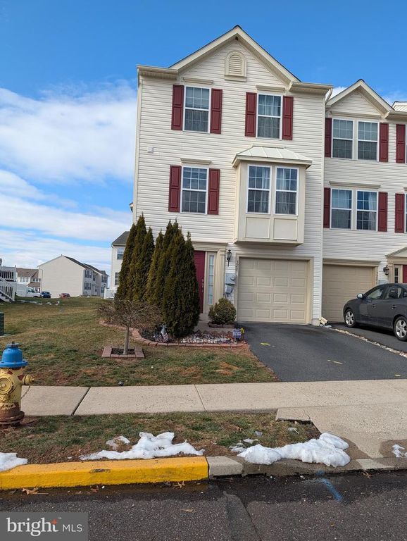 3207 ORCHARD VIEW RD, Reading, PA 19606