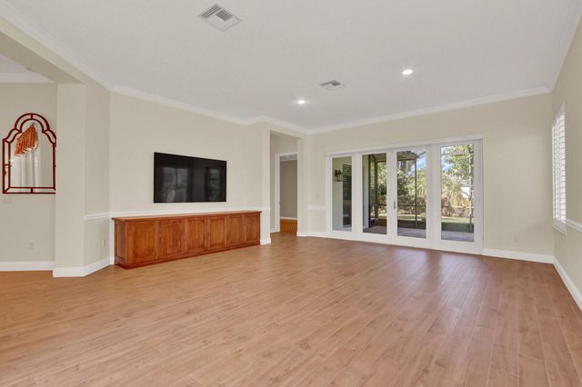 2931 Twin Oaks Way, Wellington, FL 33414