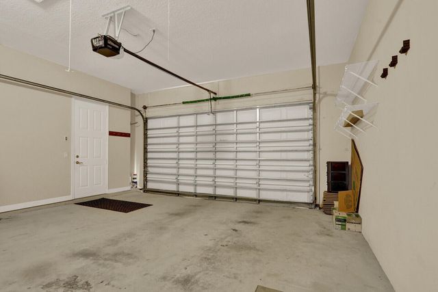 2931 Twin Oaks Way, Wellington, FL 33414