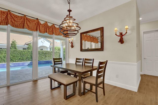 2931 Twin Oaks Way, Wellington, FL 33414