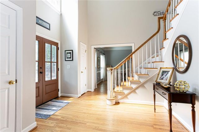 450 Holly Stream Trail, Roswell, GA 30075