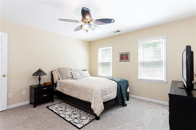 450 Holly Stream Trail, Roswell, GA 30075