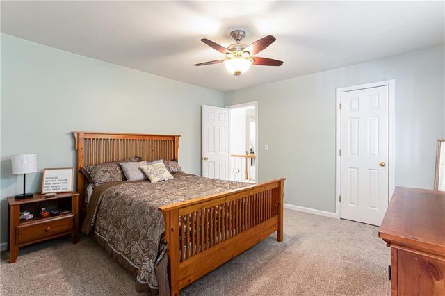 450 Holly Stream Trail, Roswell, GA 30075