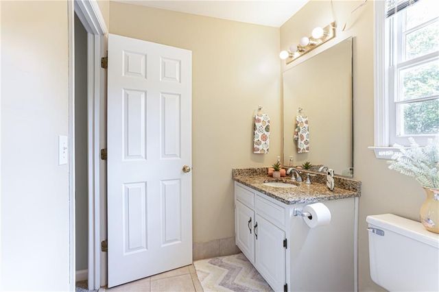 450 Holly Stream Trail, Roswell, GA 30075
