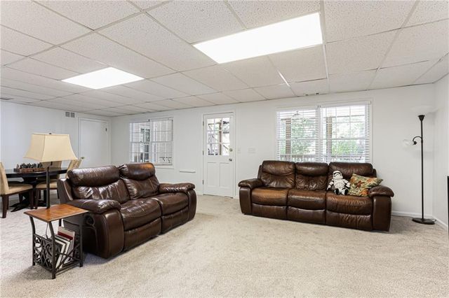 450 Holly Stream Trail, Roswell, GA 30075