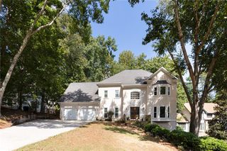 450 Holly Stream Trail, Roswell, GA 30075