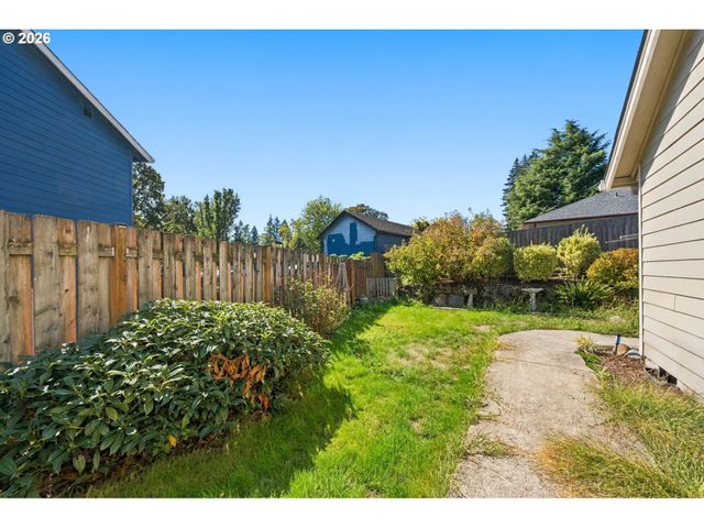 2105 N M Ct, Washougal, WA 98671