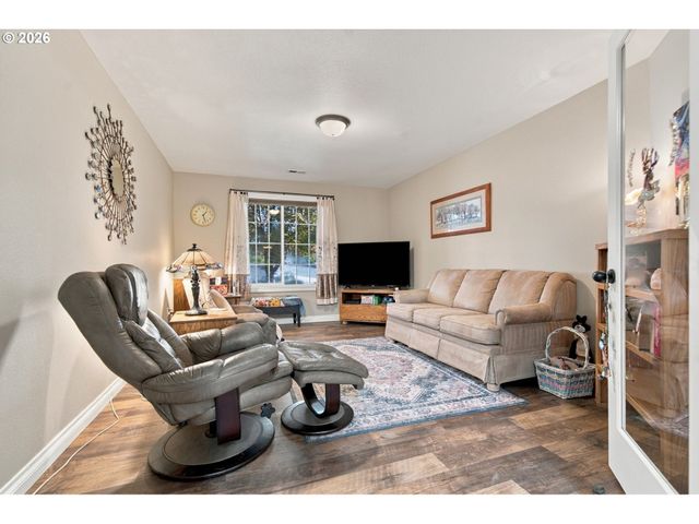 2105 N M Ct, Washougal, WA 98671
