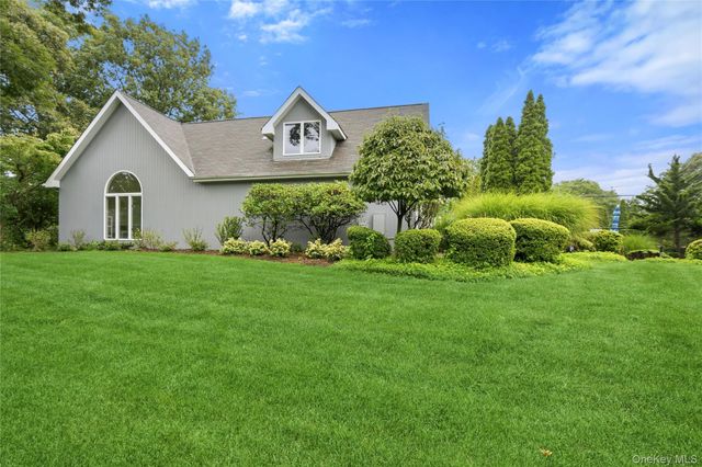 1 Gerriet Court, Northport, NY 11768