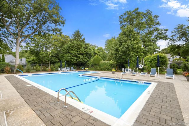 1 Gerriet Court, Northport, NY 11768