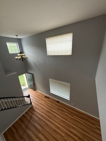 2250 STOUGHTON Drive 2250, Aurora, IL 60502