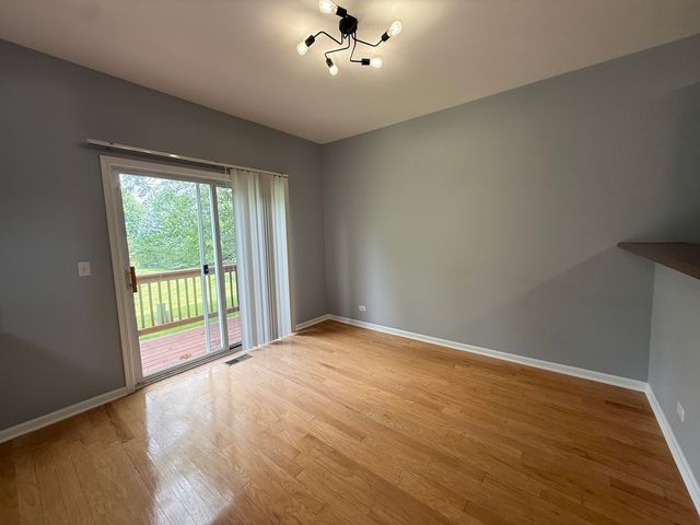 2250 STOUGHTON Drive 2250, Aurora, IL 60502