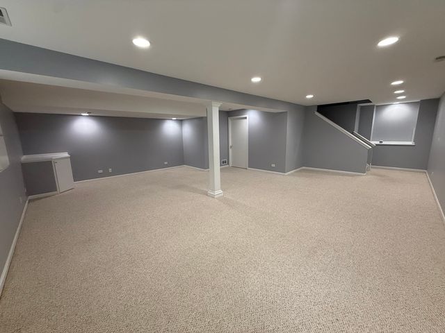 2250 STOUGHTON Drive 2250, Aurora, IL 60502