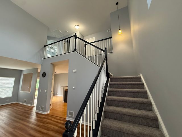 2250 STOUGHTON Drive 2250, Aurora, IL 60502