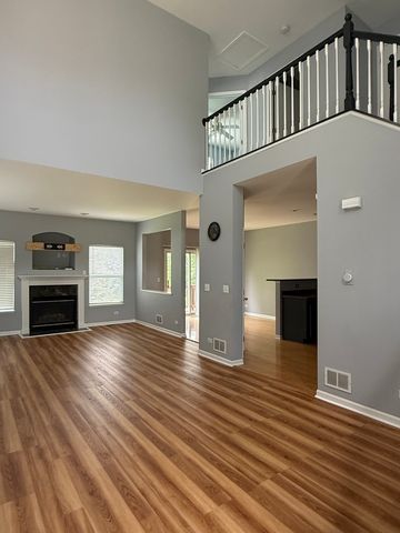 2250 STOUGHTON Drive 2250, Aurora, IL 60502