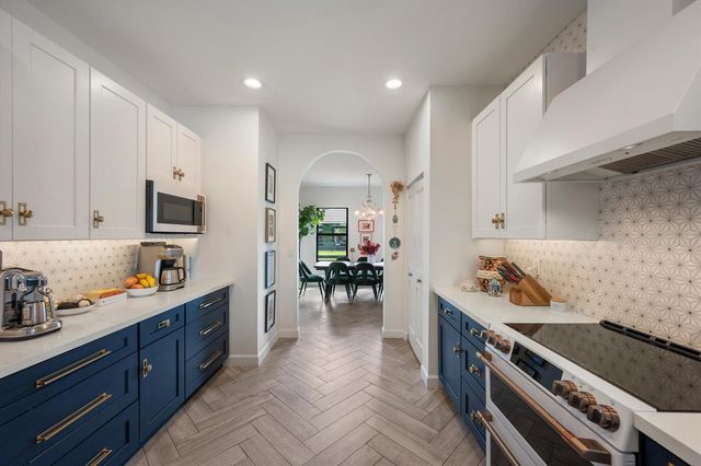 14371 Wellington Trace, Wellington, FL 33414