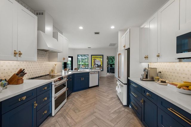 14371 Wellington Trace, Wellington, FL 33414