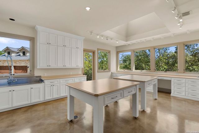 443 MENGER SPGS, Boerne, TX 78006