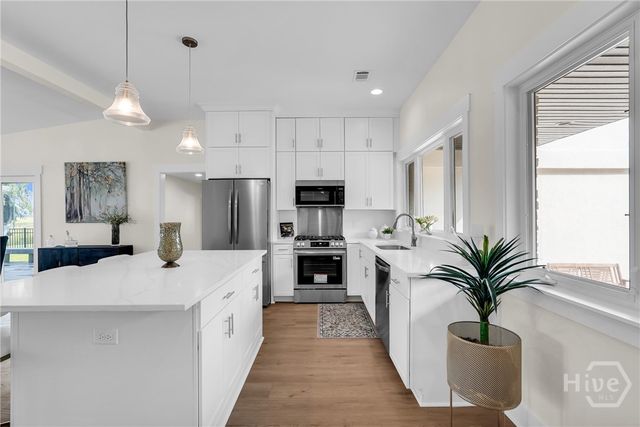 29 Penrose Drive, Savannah, GA 31410