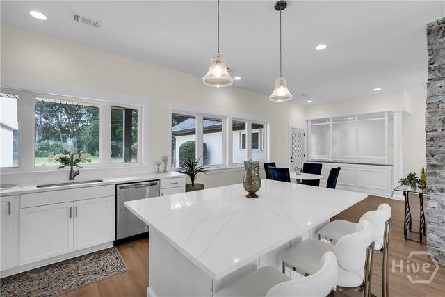 29 Penrose Drive, Savannah, GA 31410