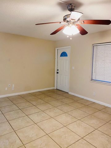 124 Yacht Club Drive 6, North Palm Beach, FL 33408