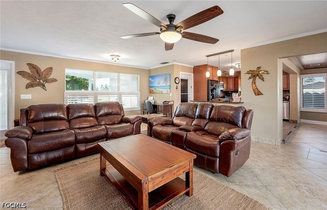 171 SW 51st TER, Cape Coral, FL 33914