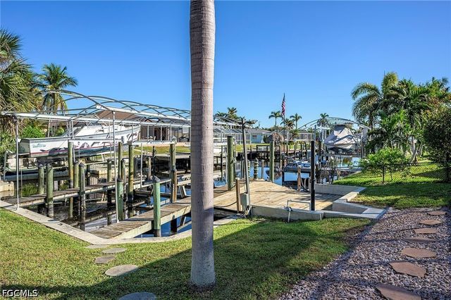 171 SW 51st TER, Cape Coral, FL 33914
