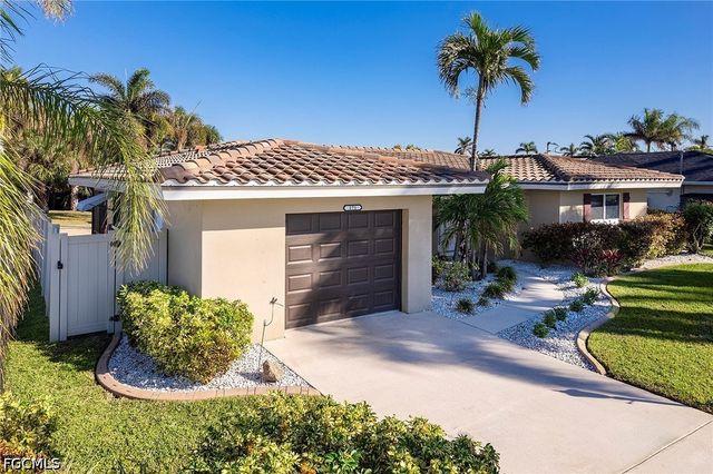 171 SW 51st TER, Cape Coral, FL 33914