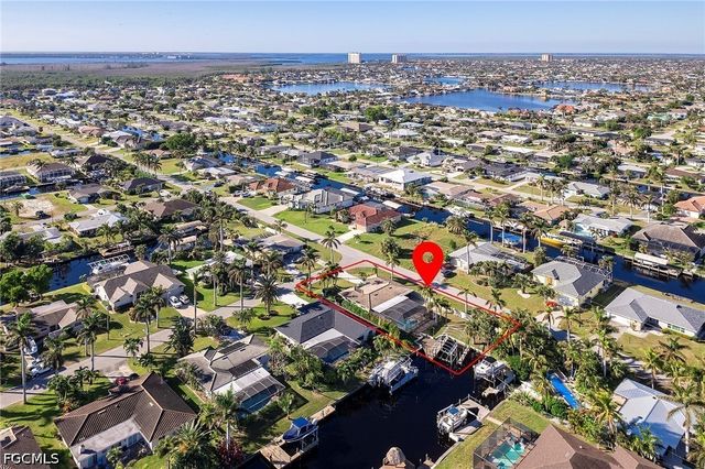 171 SW 51st TER, Cape Coral, FL 33914