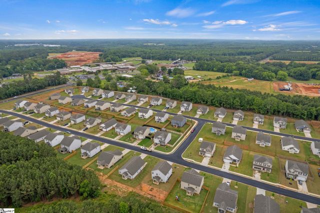 122 Bellflower Lane, Anderson, SC 29625