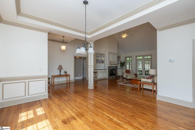 208 Glen Meadows Drive, Simpsonville, SC 29680