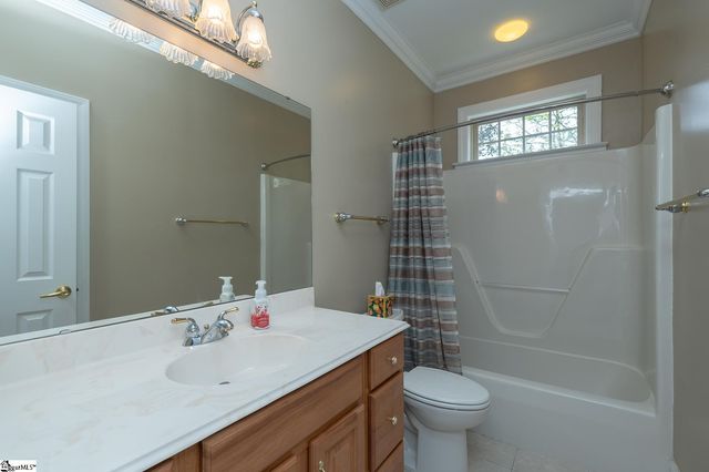 208 Glen Meadows Drive, Simpsonville, SC 29680