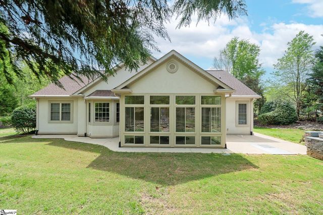 208 Glen Meadows Drive, Simpsonville, SC 29680
