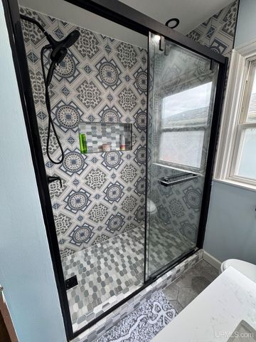 1824 S 9th Avenue, Escanaba, MI 49829