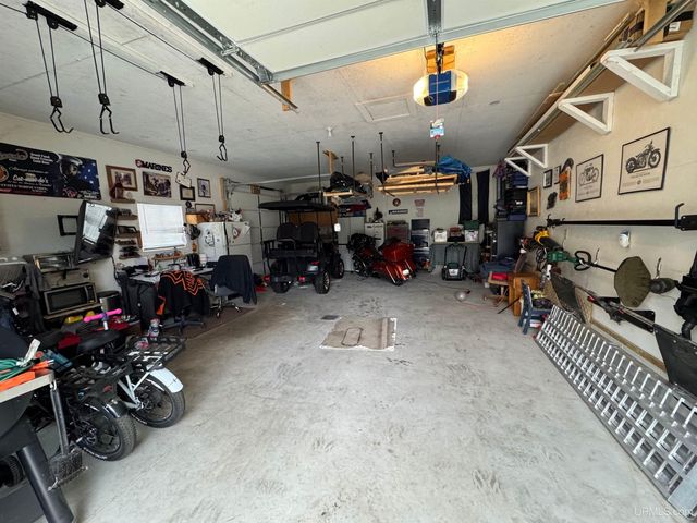 1824 S 9th Avenue, Escanaba, MI 49829