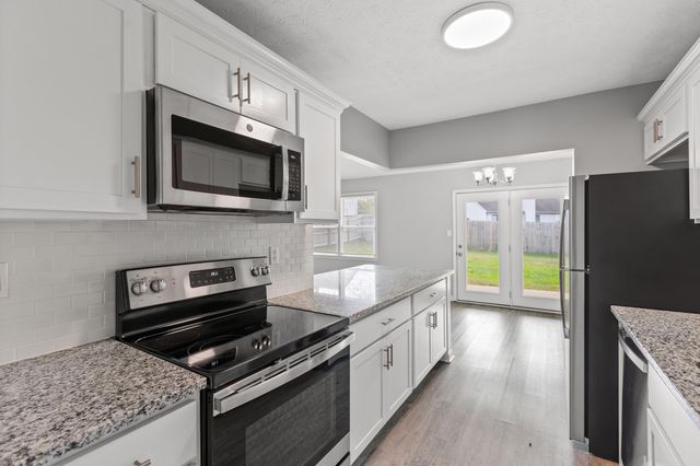 131 Hawthorne Drive, Georgetown, KY 40324